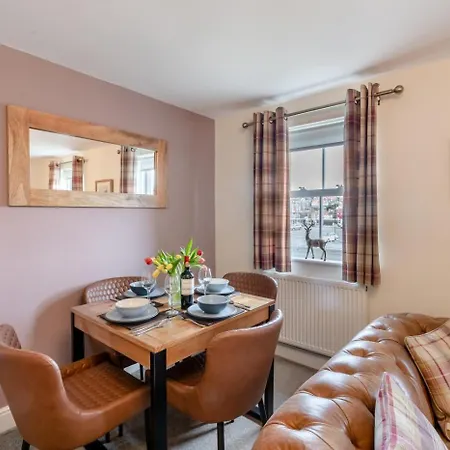 2 Bed In Oc-h30771 Holiday home *