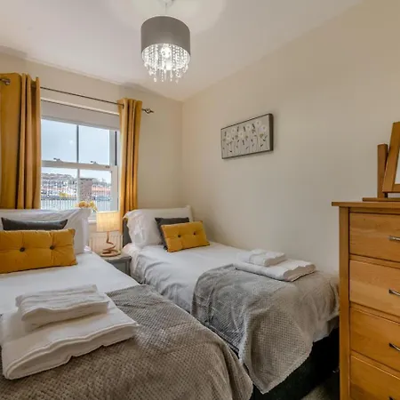 2 Bed In Oc-h30771