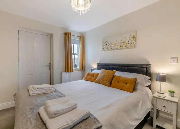 2 Bed In Oc-h30771 Holiday home *