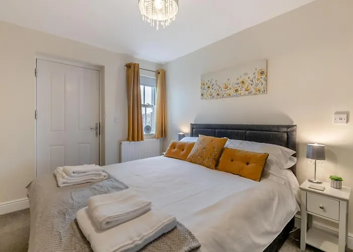 2 Bed In Oc-h30771 *